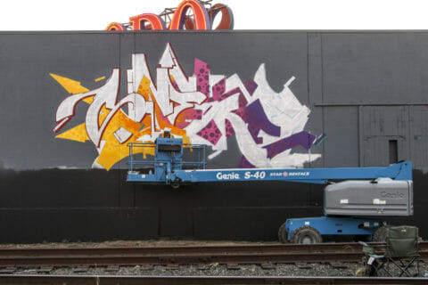 © SNEKE + HEWS + APAUL, Blaine Fontana, <em>Equilateral Momentum</em> (in progress), 2017. SODO Track, Seattle. Photo by @wiseknave. © SNEKE + HEWS + APAUL, Blaine Fontana, Equilateral Momentum (in progress), 2017. SODO Track, Seattle. Photo by @wiseknave.