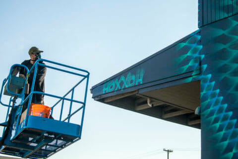 © Hoxxoh, <em>Untitled</em> (in progress), 2018. SODO Track, Seattle. Photo by @wiseknave. © Hoxxoh, Untitled (in progress), 2018. SODO Track, Seattle. Photo by @wiseknave.