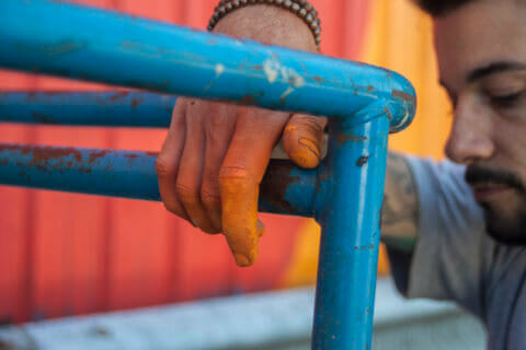 © Fernando Chamarelli, <em>Controlling the Wind</em> (process), 2018. SODO Track, Seattle. Photo by @wiseknave. © Fernando Chamarelli, Controlling the Wind (process), 2018. SODO Track, Seattle. Photo by @wiseknave.